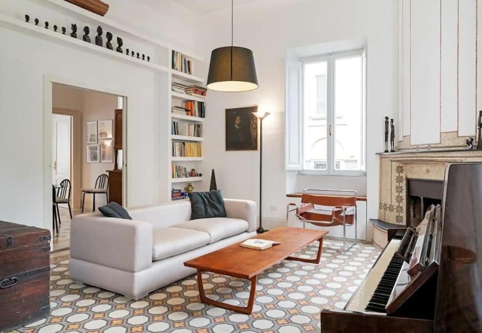 Elegant And Spacious In - Metro B1 Roma