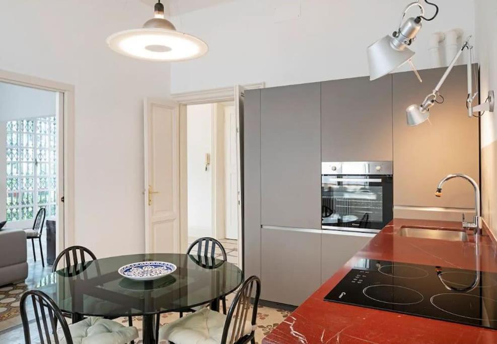 Elegant And Spacious In - Metro B1 * Rom