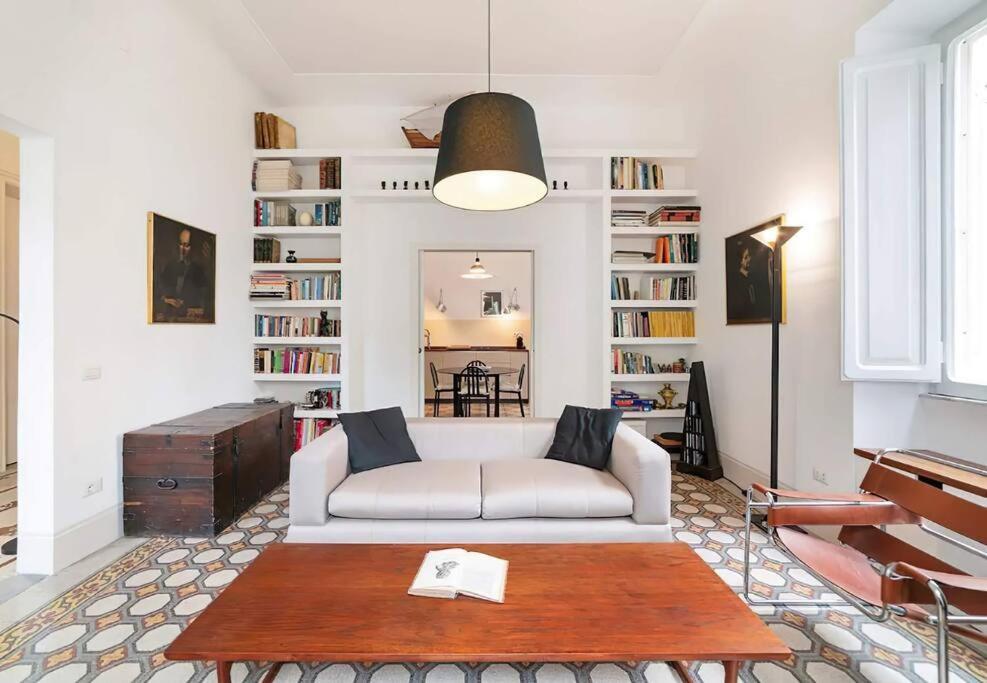 Apartment Elegant And Spacious In - Metro B1